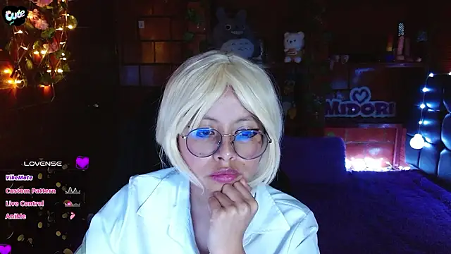 MidoriQuiinn webcam