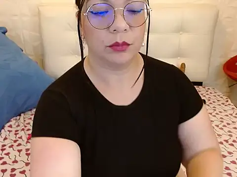 Angiee_BBW webcam