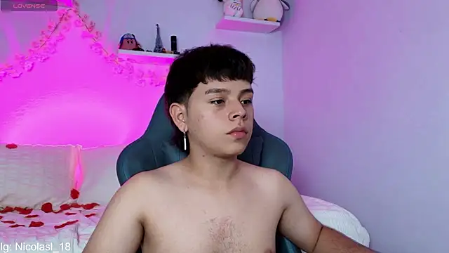 nico_leroy - Nico_leroy's free webcam - UK Sex Cams