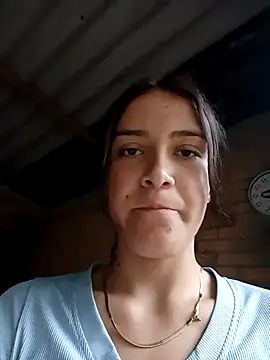 laura_arias018 webcam