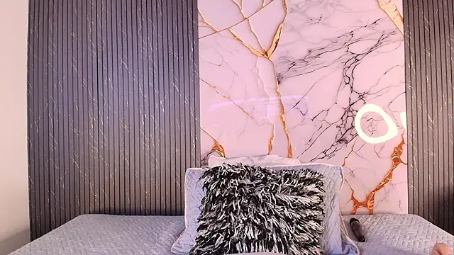 big_tits_in_your_face webcam