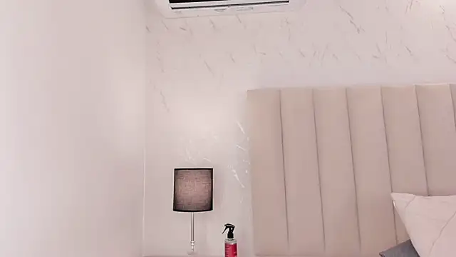 ViolettaRousee_ webcam