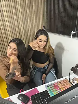 Antonella_Julieta webcam