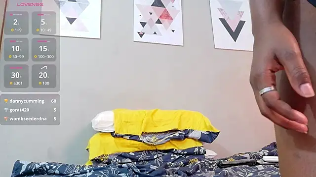 cutielittleebonyy webcam