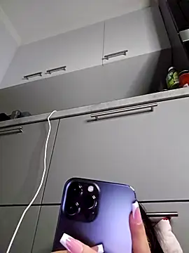 HiddendesireXO01 webcam