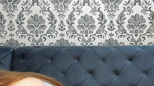 LissaBigTitts webcam