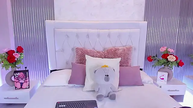 MelodySweetHoney webcam