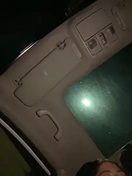 lizzy_luminair webcam