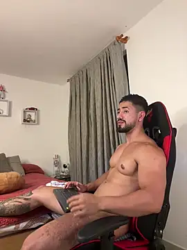 Ezzio_Scolaro webcam