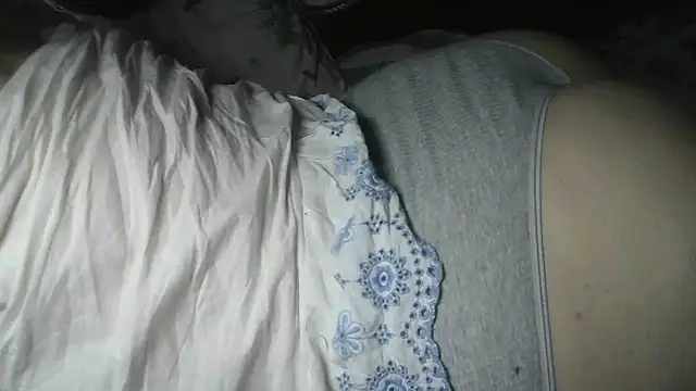 Alma_Evelynne webcam