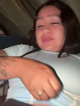 Pretty_Isadora webcam