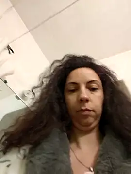 naughty69curls webcam