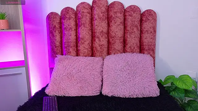 Valery_Jones1 webcam