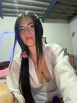 PamelaJonsom_ webcam
