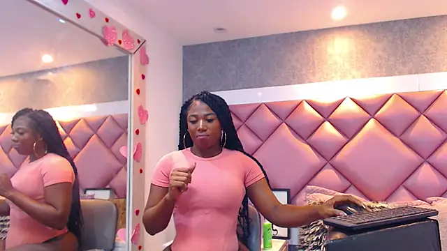 Thegreatonelady webcam