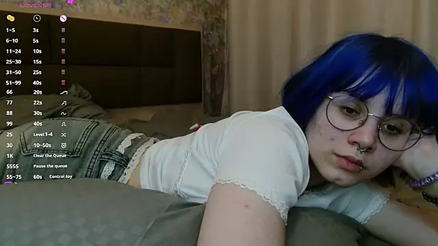 kellepourier - KellePourier's free webcam - UK Sex Cams