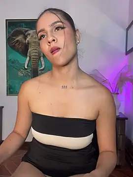 alisaa_jhons1 webcam