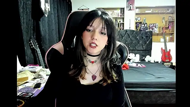 Maki_Zein_ webcam stripchat model stream image