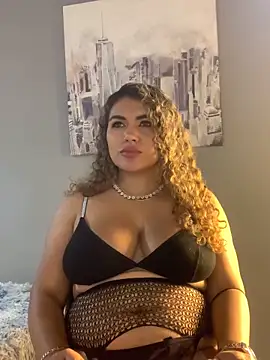 TianaRios_Pink webcam