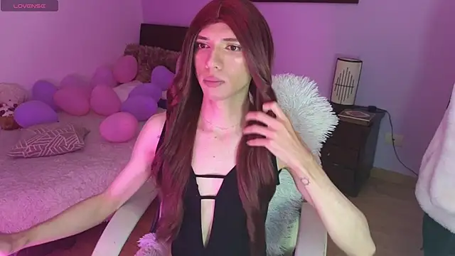 mirandahabach333 Live Webcam on Stripchat