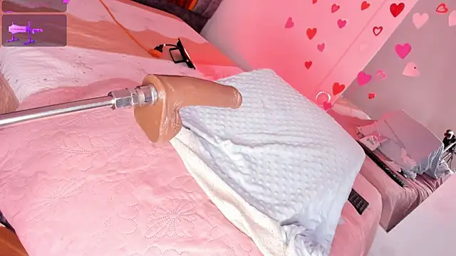 Hilary_Smile_ webcam