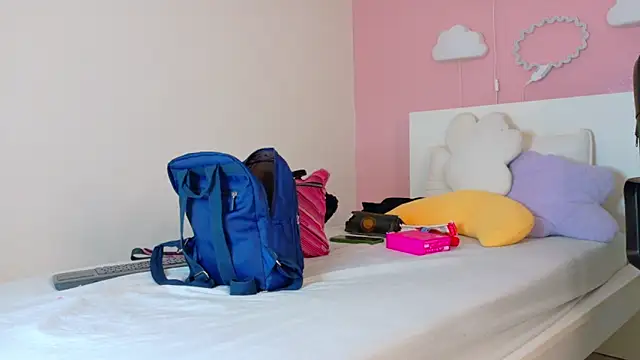 SeleneGibson__ webcam