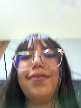 mary_luckaysha_ webcam