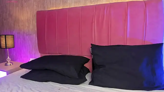 Kendra_kobein webcam