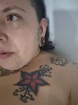 Divine_Pouvoir webcam