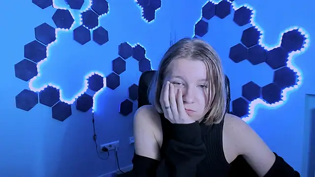 gloria_bubble webcam