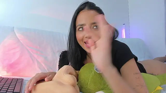 imblackeyes - ImBlackEyes's free webcam - UK Sex Cams