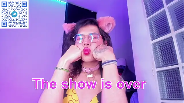 Sweet-SharoKitty webcam