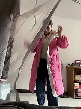 美女daaqnn在线直播