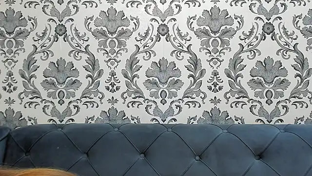 LissaBigTitts webcam