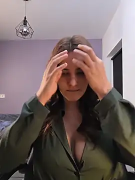 miarides19 (F teen) - Deep throat practice for 3 mins 🤤🤤