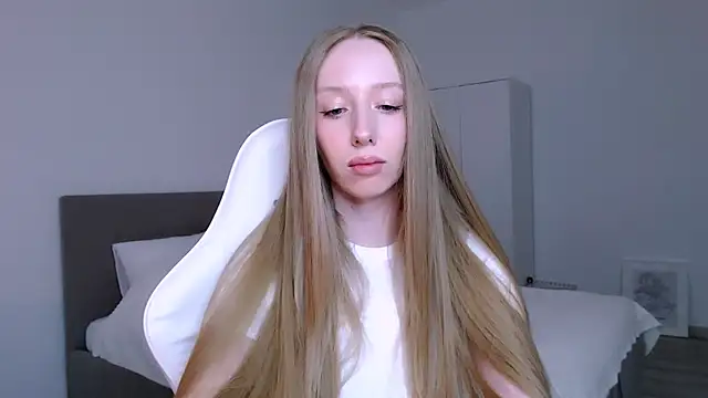 Luna_insniity webcam