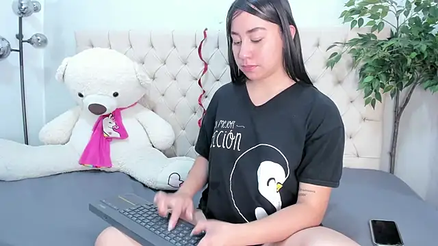 Victoria_Coleman webcam