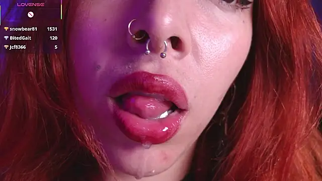 bri_von_dhara__ webcam