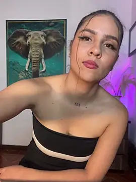 alisaa_jhons1 webcam