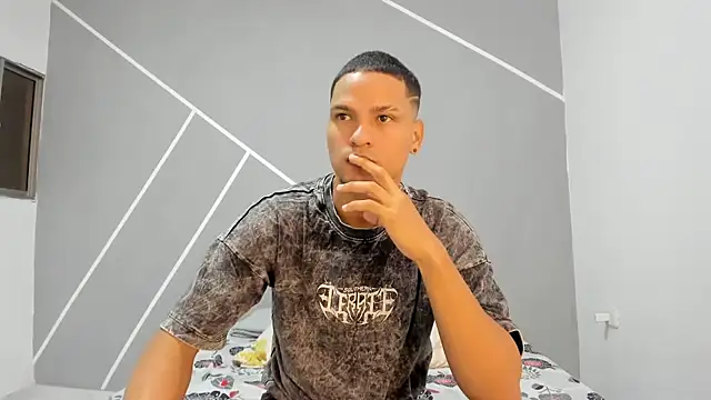 Sexy777Couple webcam