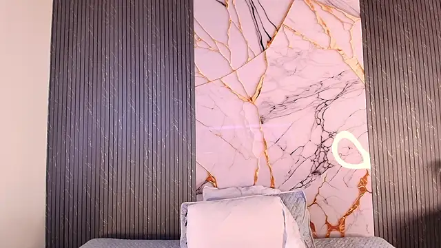 big_tits_in_your_face webcam