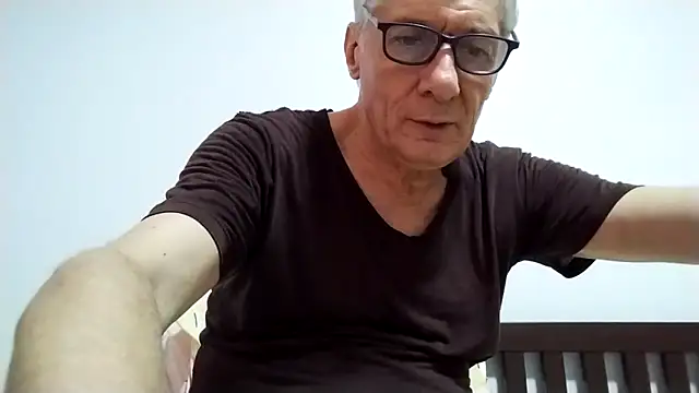 BIGUNCUTHARDCOCK webcam