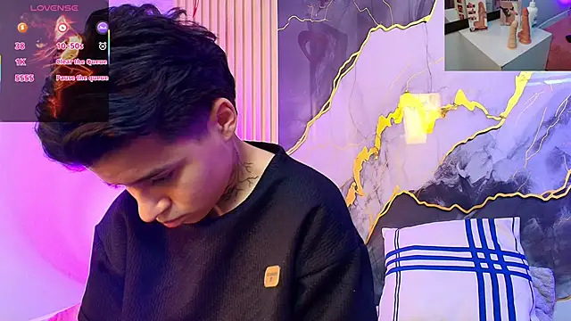 noah_bellarose webcam