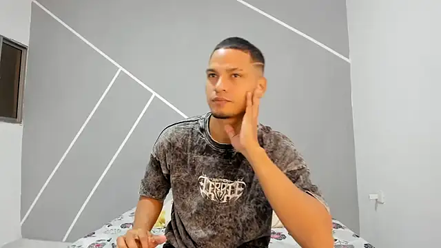 sexy777couple - Sexy777Couple's free webcam - UK Sex Cams