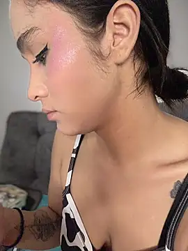 Isabella-Teen webcam