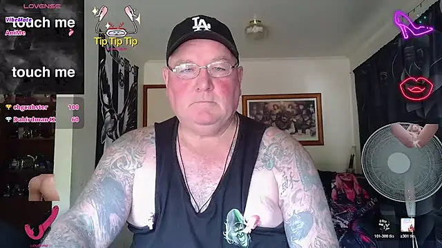 KINKYBLUEYES69 webcam