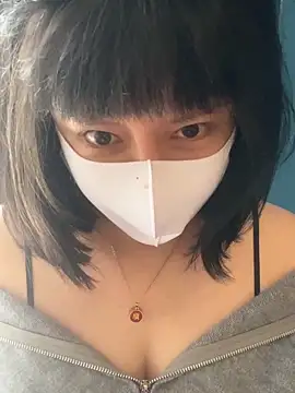 美女Mia-zhan在线直播