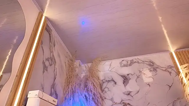 Bruja__Scarlata webcam