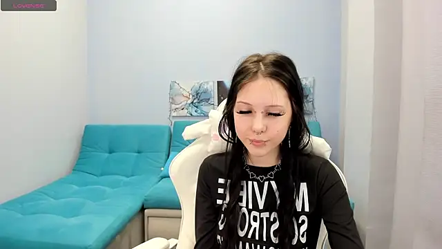 blackcrown18 - BlackCrown18's free webcam