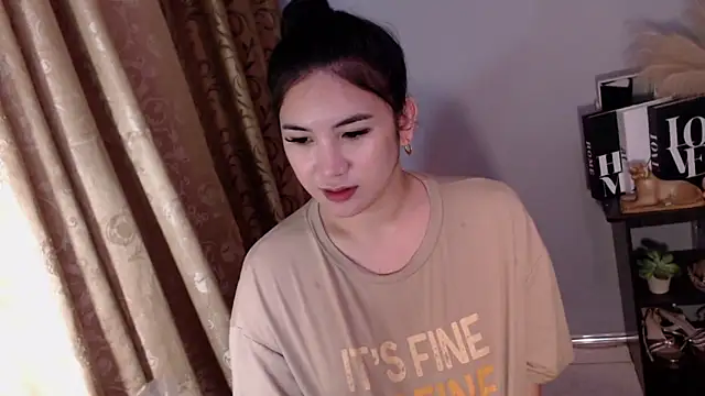 sacred_gracexx webcam